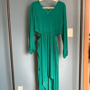 NWT! |Express dress| emerald dress| long sleeve